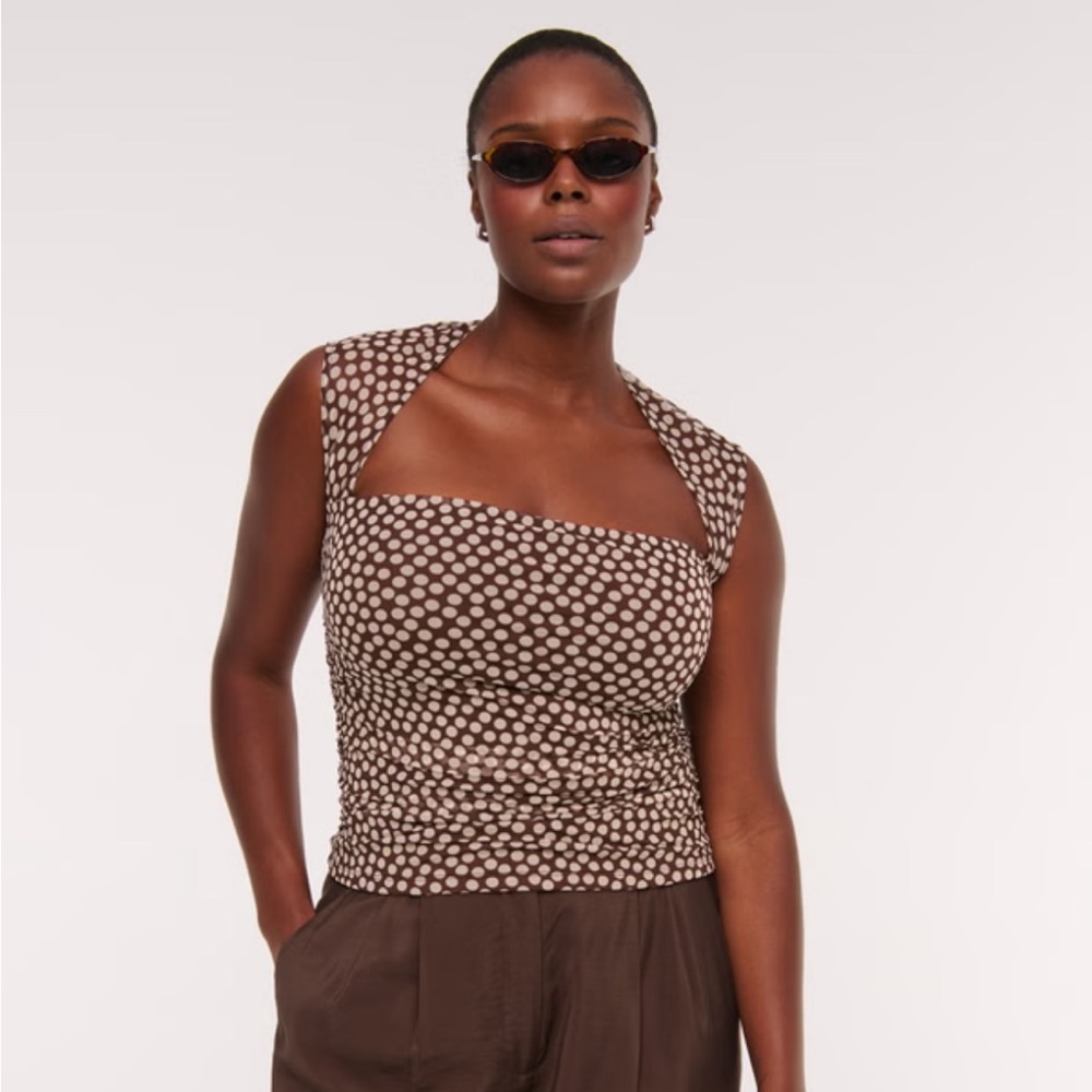 ONLY WORN ONCE WOMENS A&F AVA MESH TOP SIZE MEDIUM